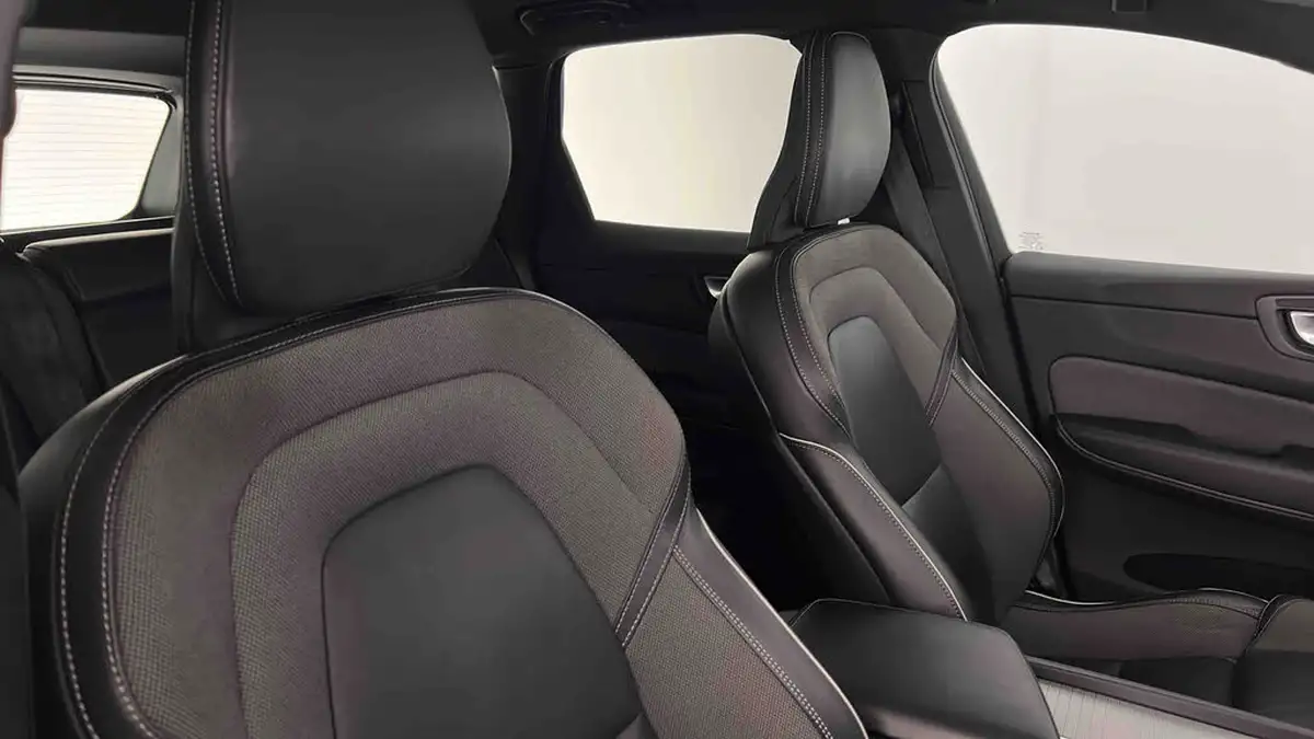 2021-volvo-xc60-20td-b4-r-design-awd-big-32