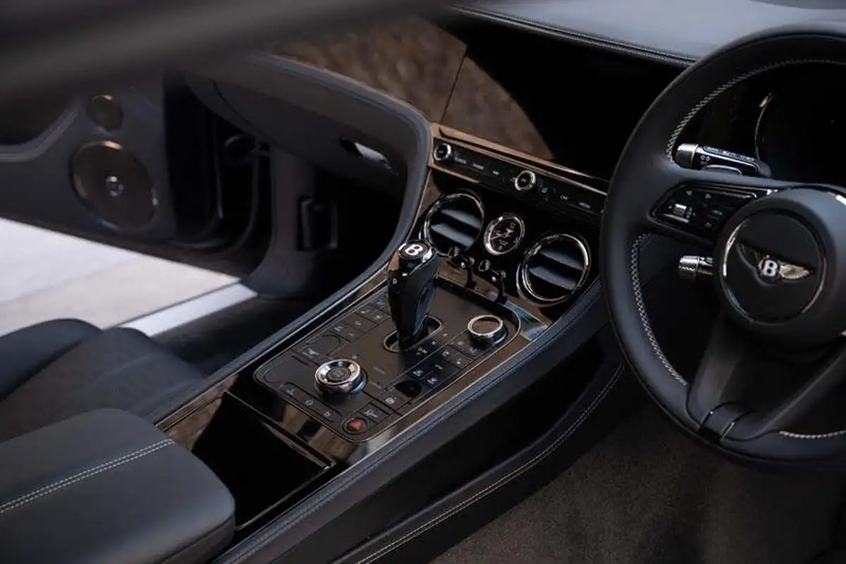 2024-bentley-continental-big-42