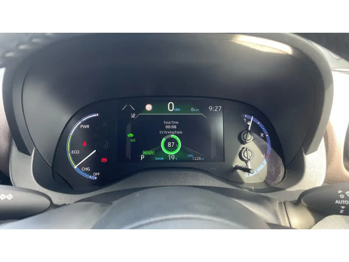 2024-toyota-yaris-cross-15-vvt-i-excel-awd-i-big-8