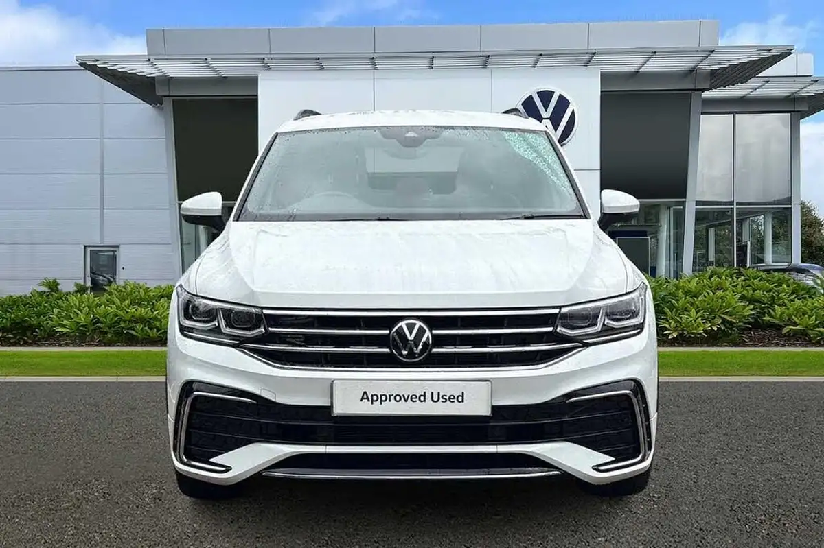 2023-volkswagen-tiguan-15-tsi-r-line-edition-big-6