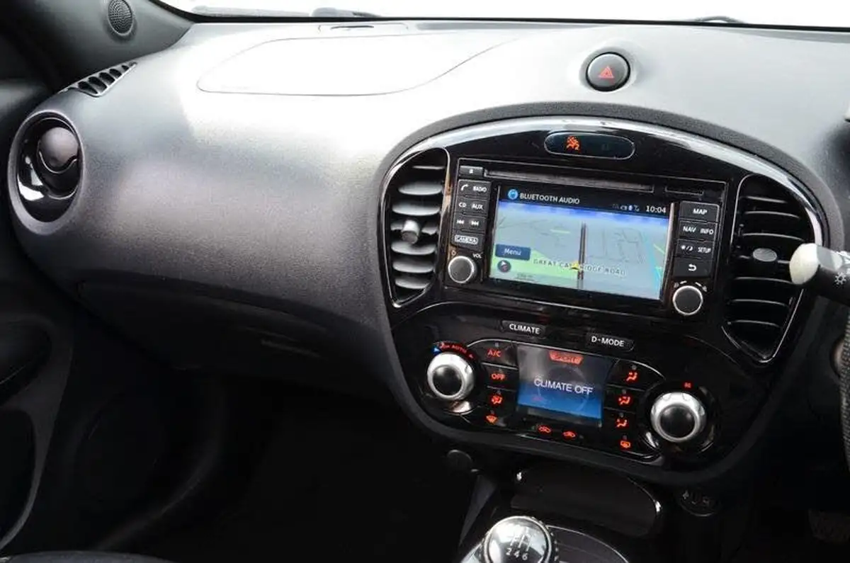 2015-nissan-juke-12-tekna-big-26