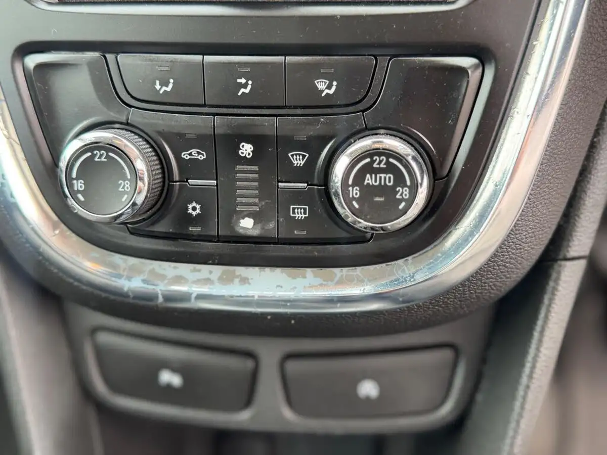 2014-vauxhall-mokka-16-exclusiv-big-8