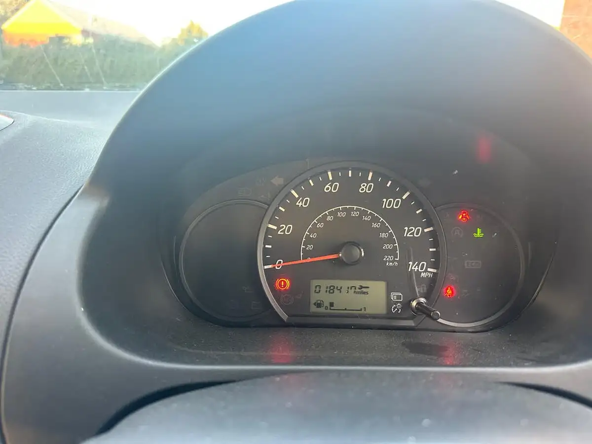 2015-mitsubishi-mirage-10-1-big-11