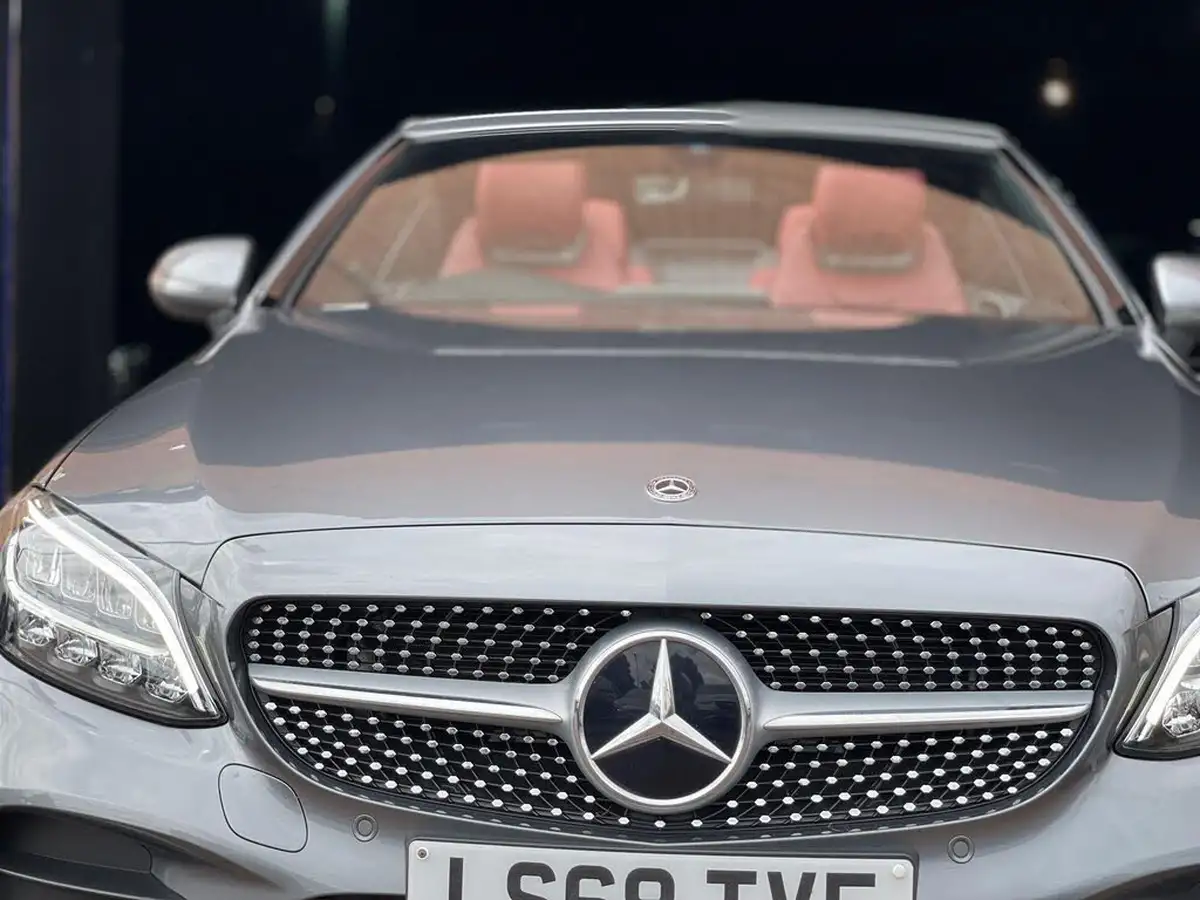 2018-mercedes-benz-c-class-15-c200-amg-line-ss-cabriolet-2d-big-12