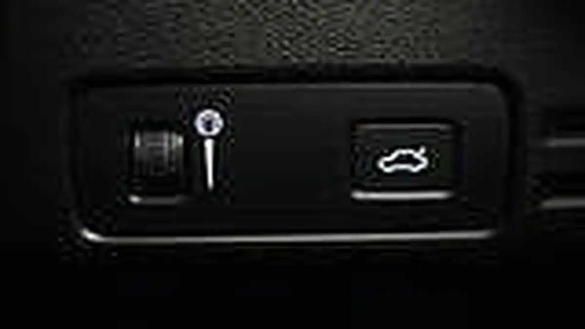 2022-volvo-xc40-15-t3-r-design-auto-big-53