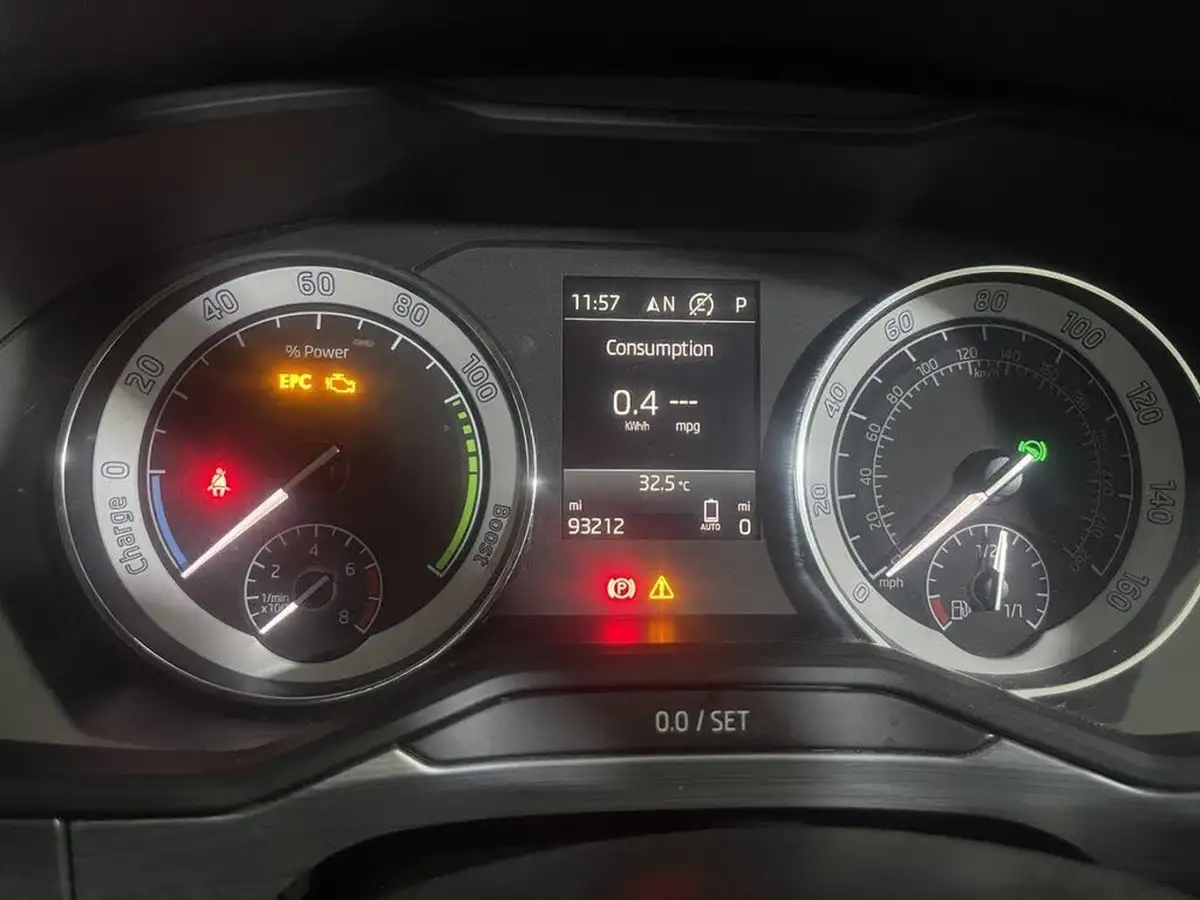 2021-skoda-superb-14-tsi-se-technology-156ps-estate-big-13