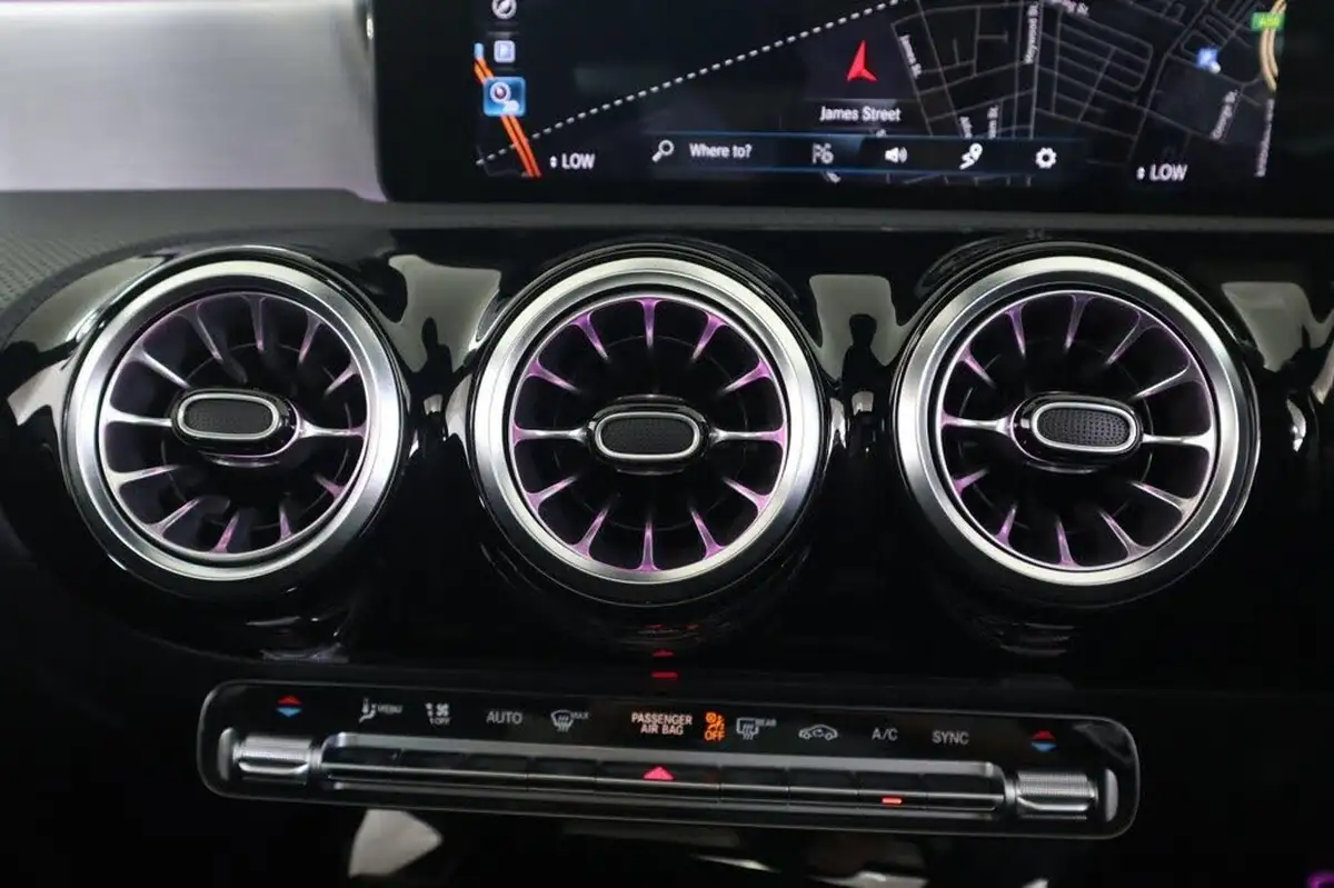 2021-mercedes-benz-cla-13-cla-200-amg-line-premium-plus-coupe-4d-big-29