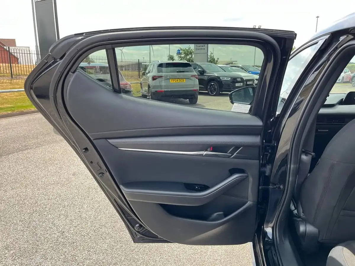2021-mazda-mazda3-20-sport-lux-122ps-hatchback-5d-big-35