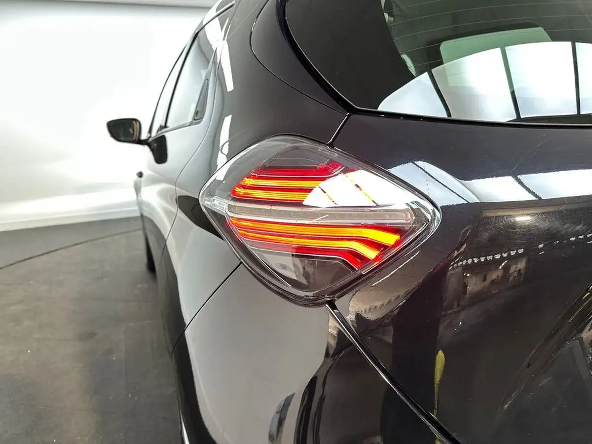 2022-renault-zoe-e-gt-line-big-32