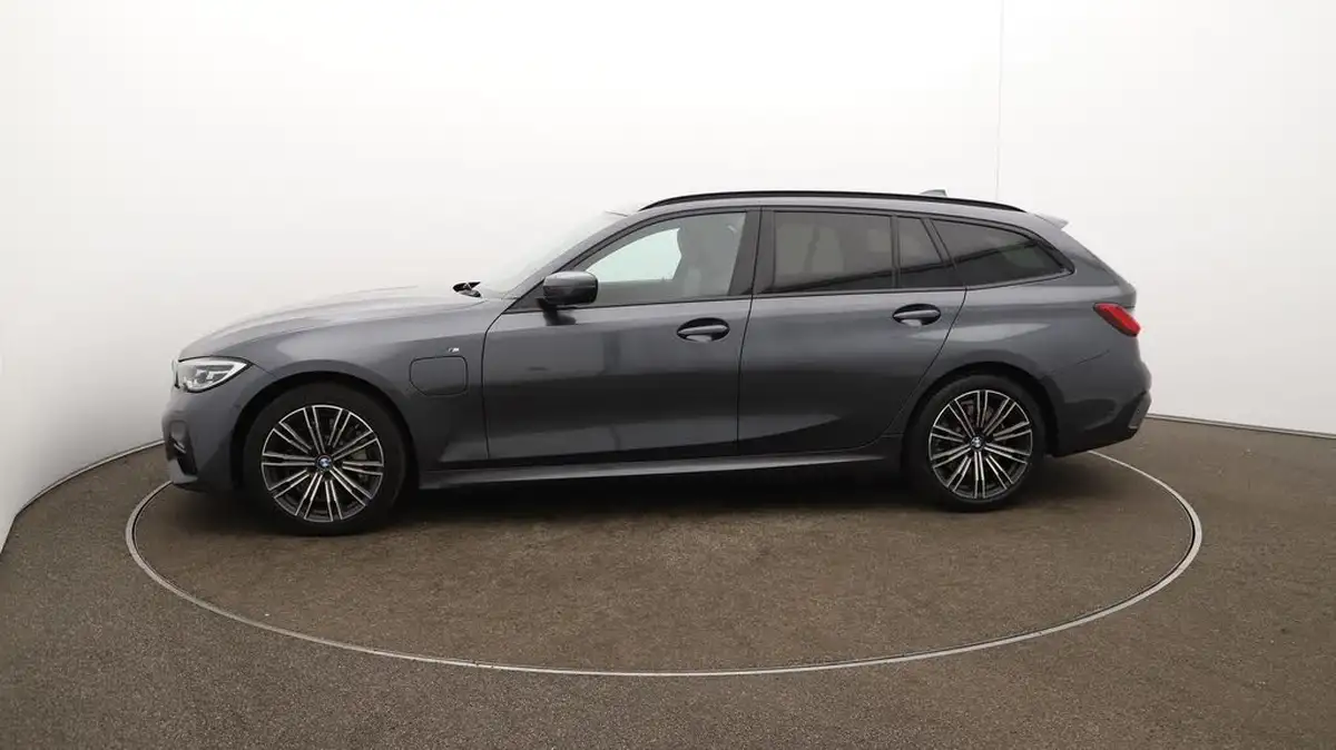 2021-bmw-3-series-20-330e-m-sport-touring-5d-big-66