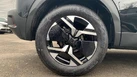2024-peugeot-2008-suv-12-puretech-allure-136ps-hybrid-e-dsc6-small-13