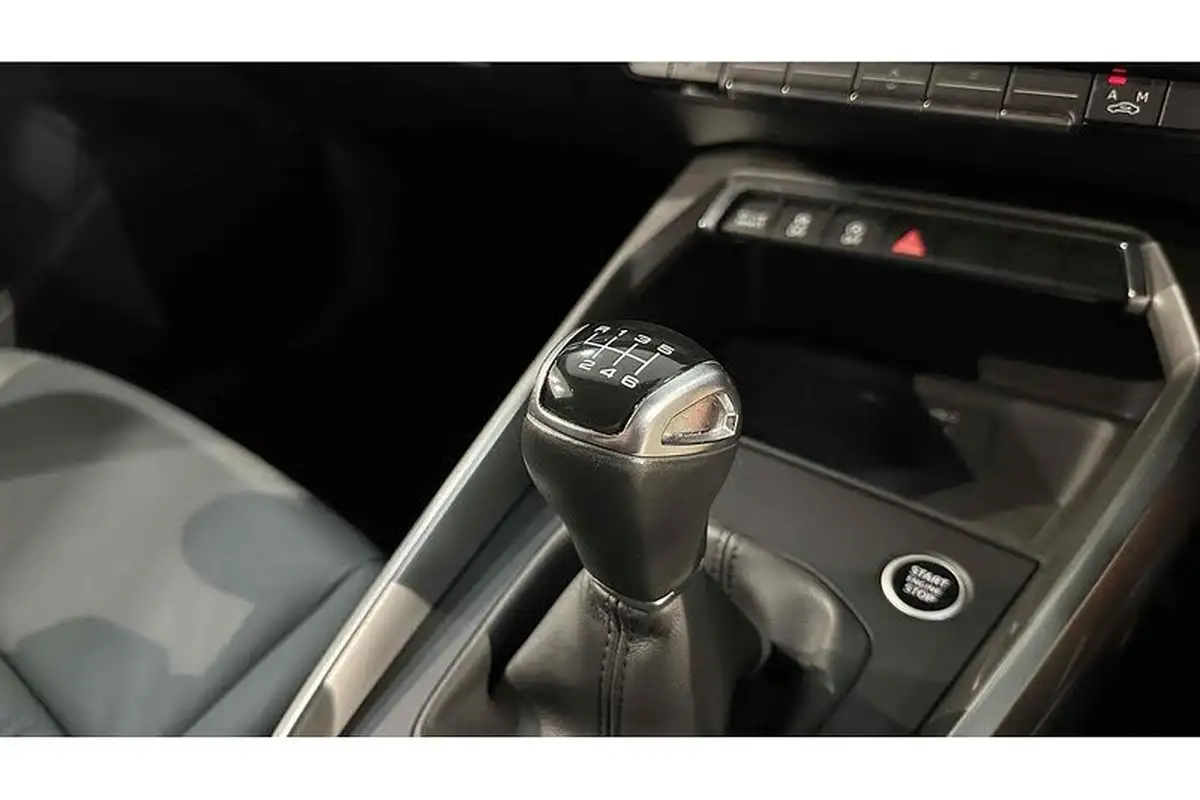 2020-audi-a3-15-35-tfsi-sportback-5d-1498cc-big-50