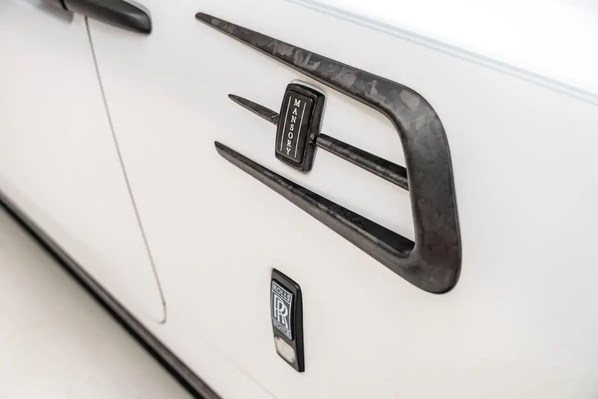 2024-rolls-royce-wraith-66-big-13