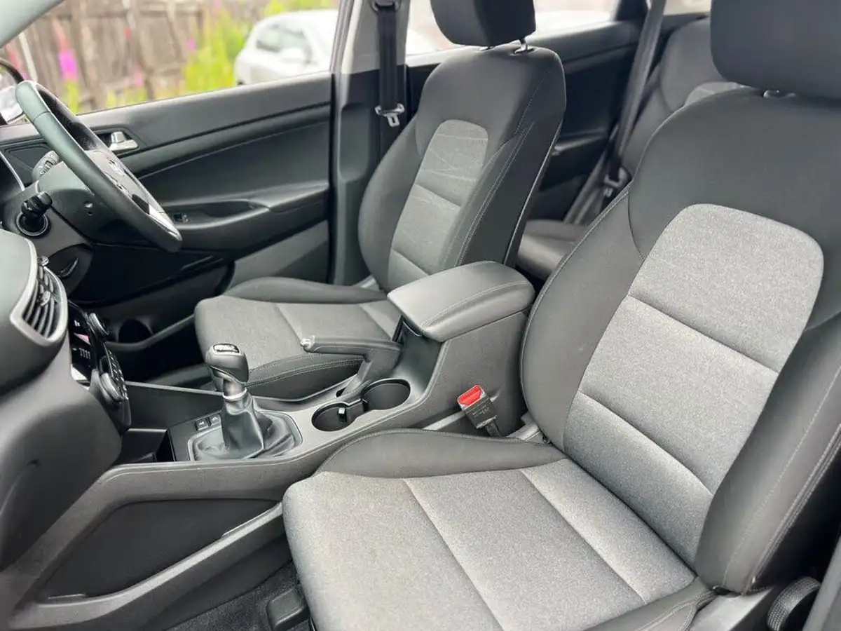 2019-hyundai-tucson-16-gdi-se-nav-big-20