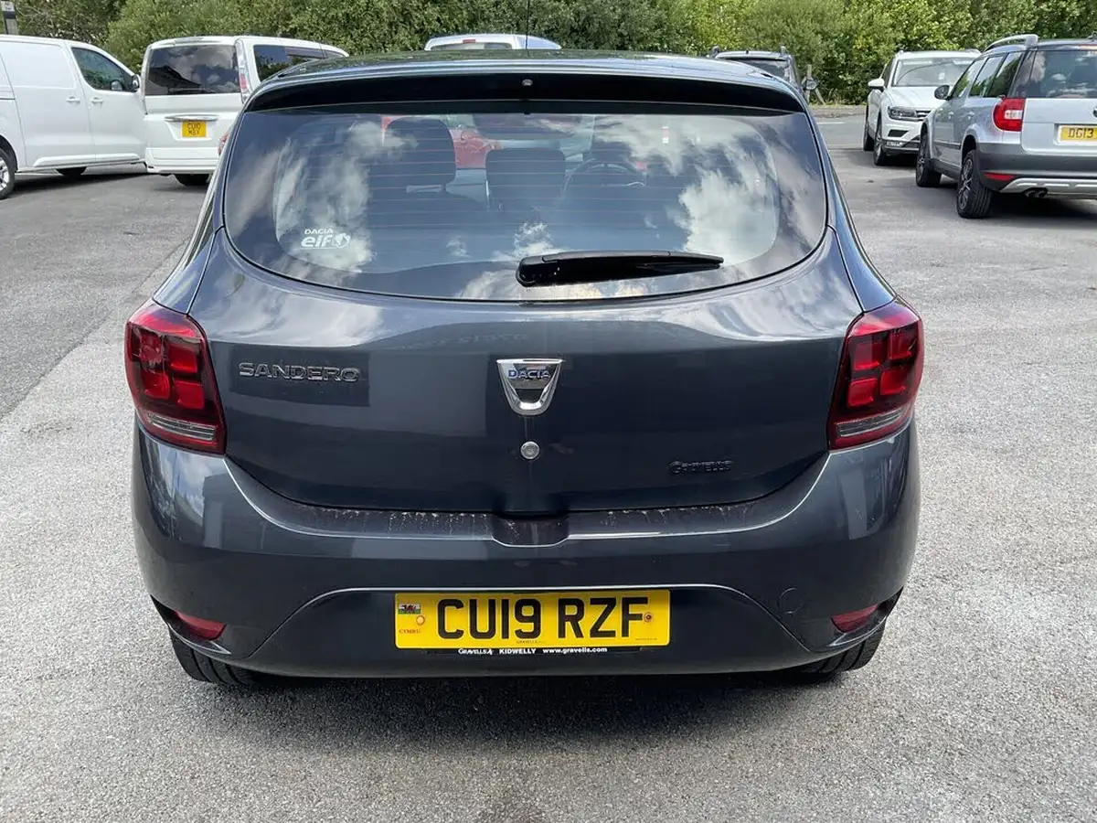 2019-dacia-sandero-10-sce-essential-big-4
