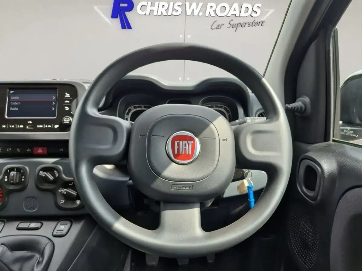 2023-fiat-panda-10-big-21