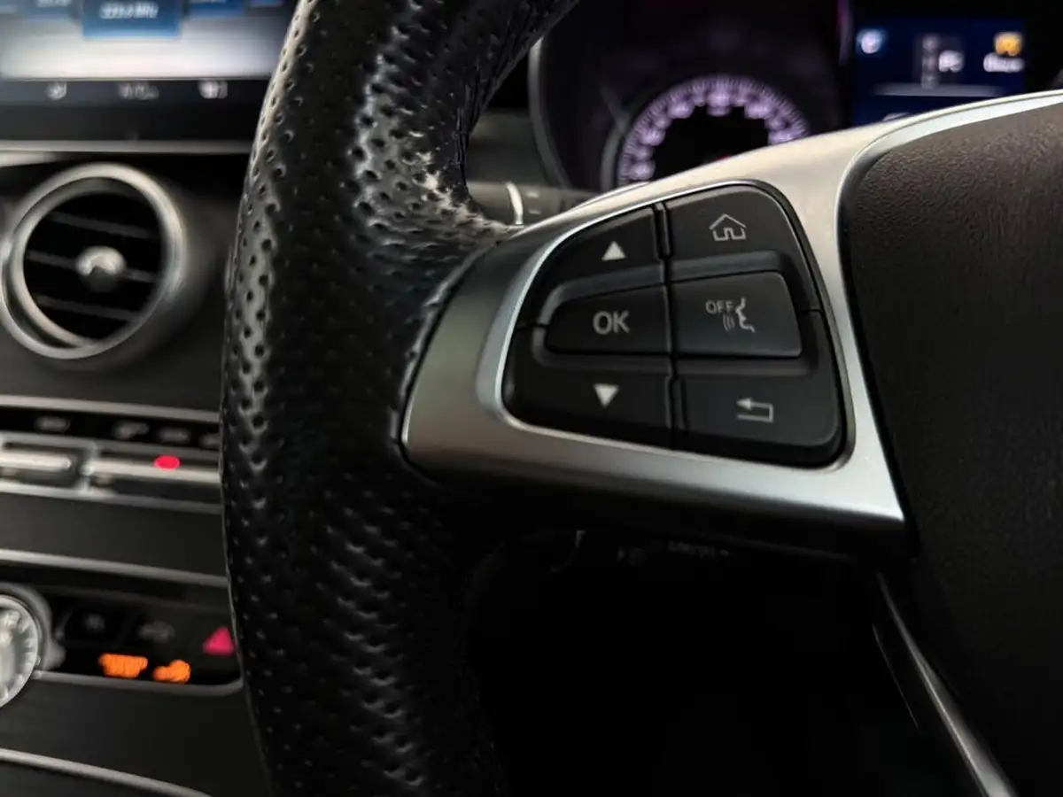 2018-mercedes-benz-c-class-21d-c250d-amg-line-premium-plusss-coupe-2d-4matic-big-25