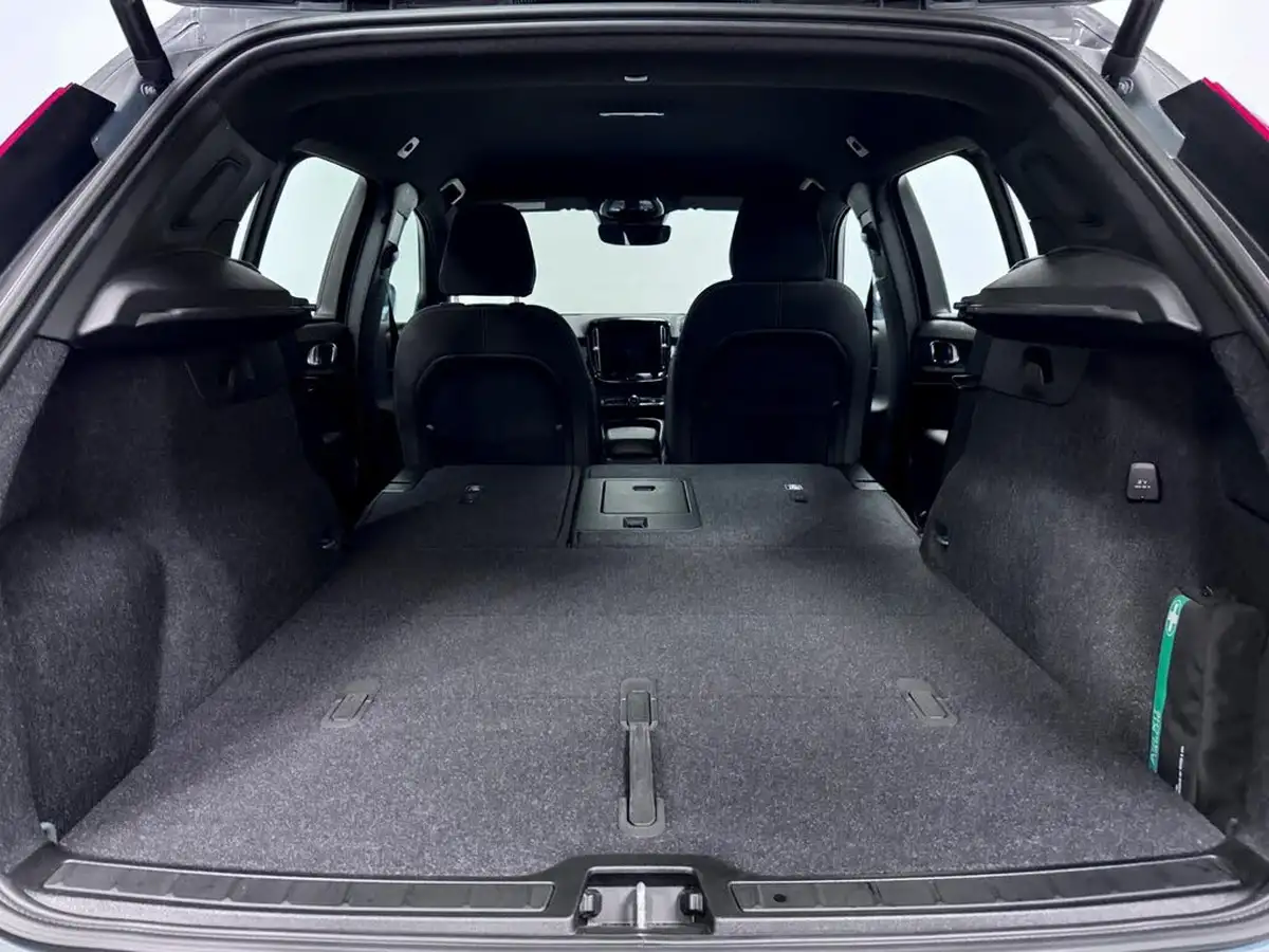 2023-volvo-xc40-20-b3-plus-big-13