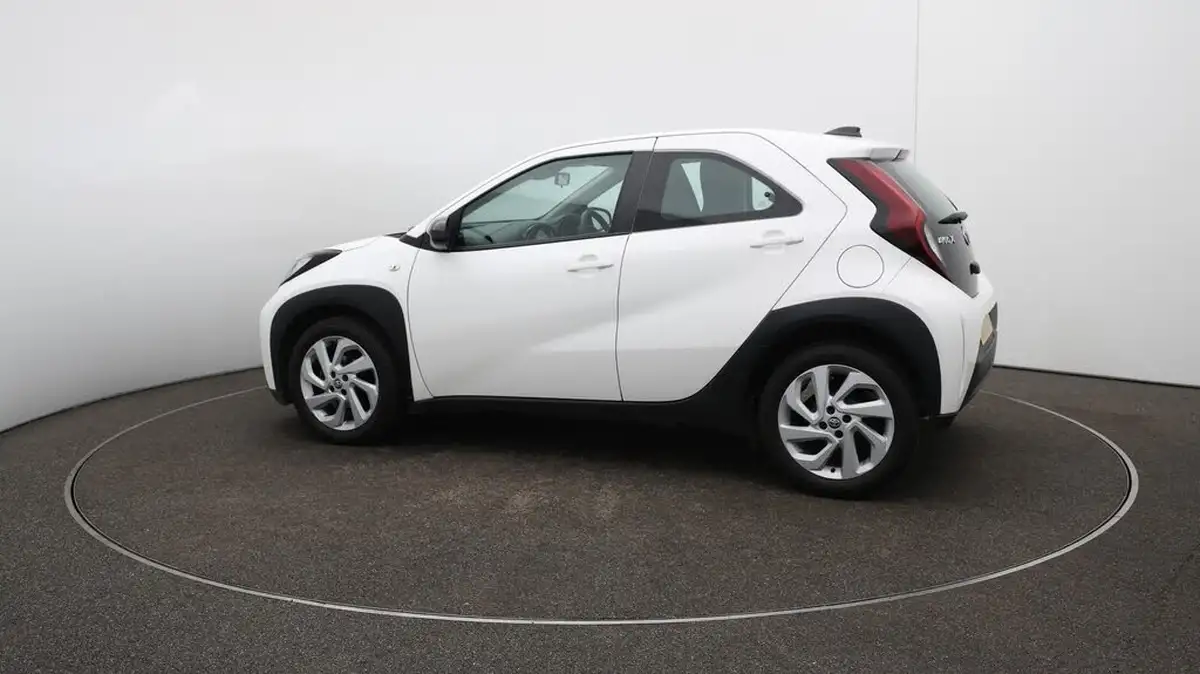 2022-toyota-aygo-x-10-vvt-i-pure-big-44