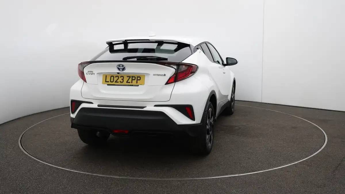 2023-toyota-c-hr-18-vvt-i-design-120bhp-big-55
