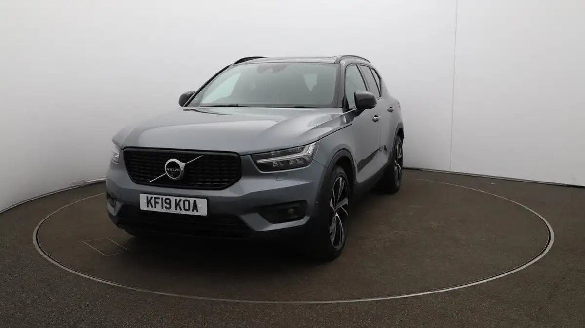 2019-volvo-xc40-20td-d3-r-design-pro-awd-geartronic-big-40