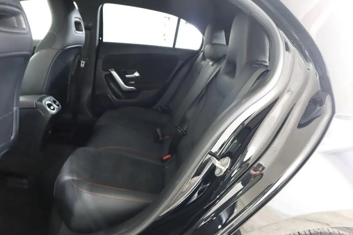2021-mercedes-benz-a-class-13-a250e-amg-line-hatchback-5d-big-16