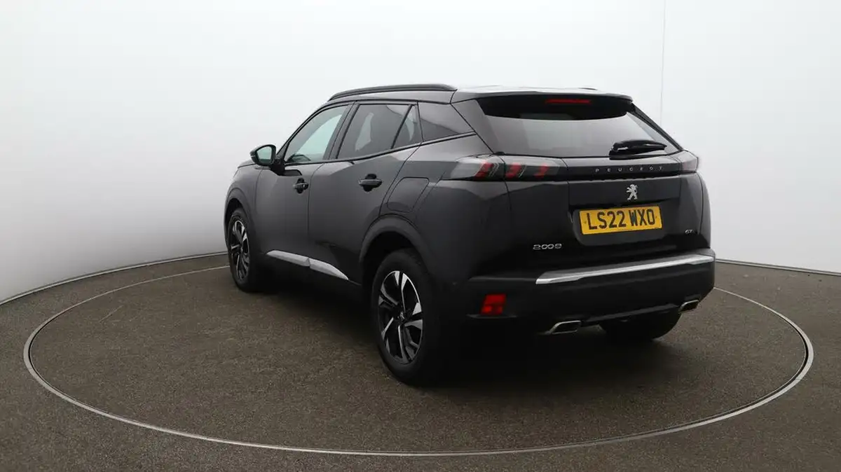 2022-peugeot-2008-suv-12-puretech-gt-big-63