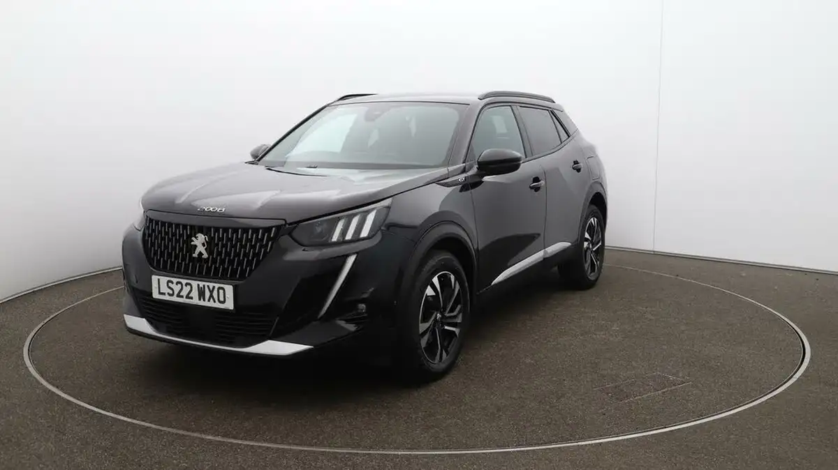 2022-peugeot-2008-suv-12-puretech-gt-big-39