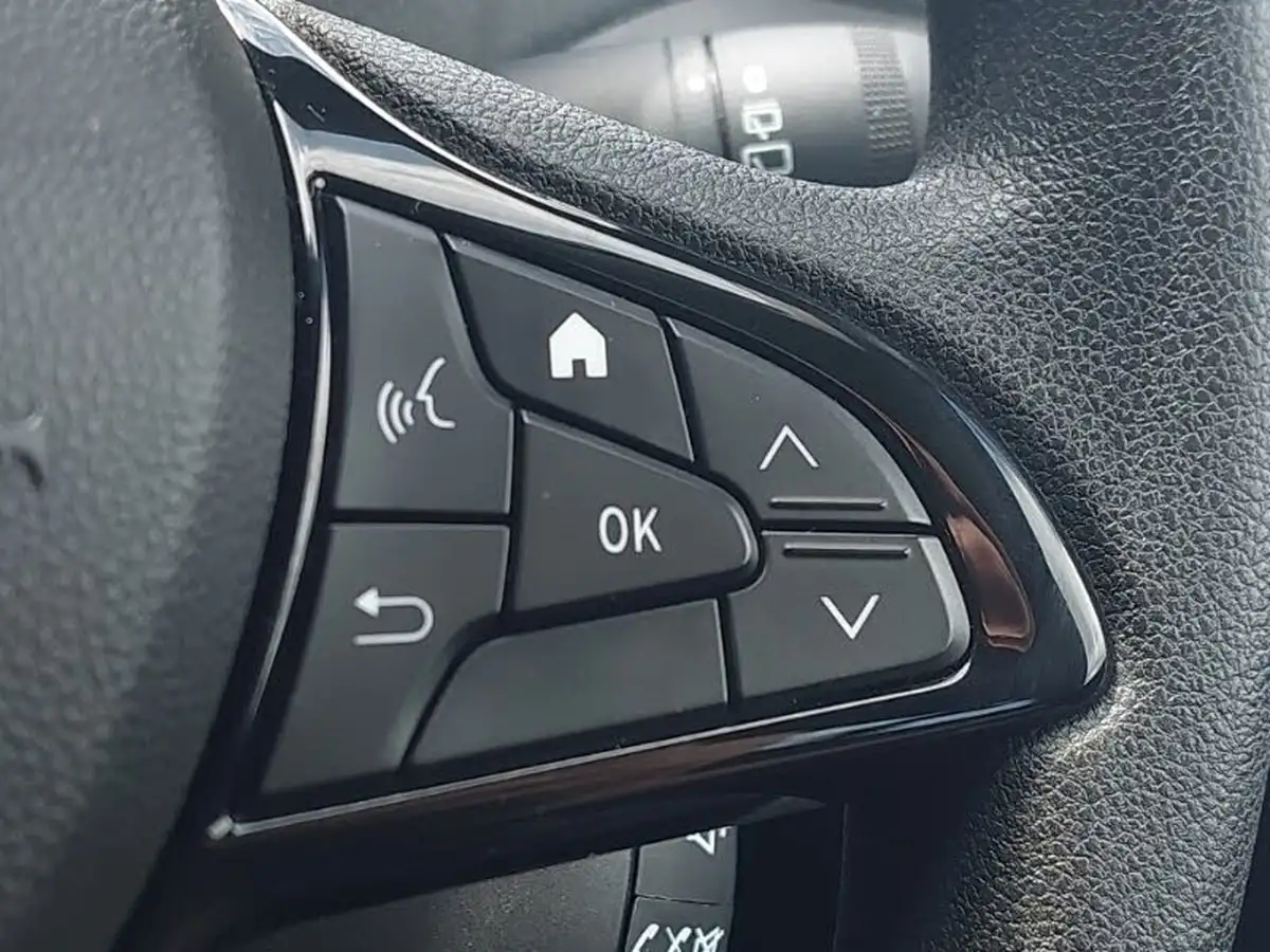 2022-dacia-sandero-stepway-10-tce-essential-90bhp-big-15