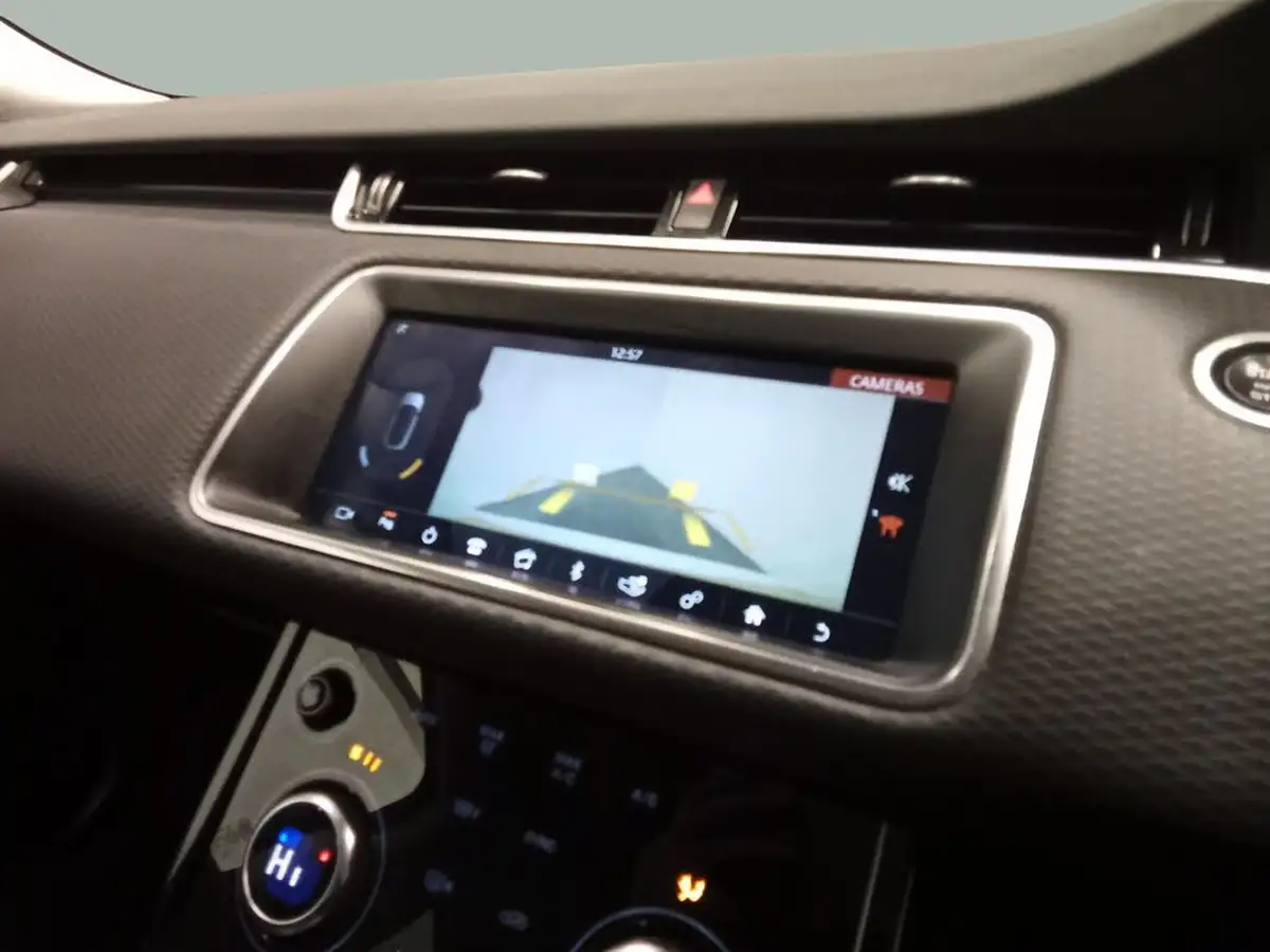 2020-land-rover-range-rover-evoque-20-d150-big-23