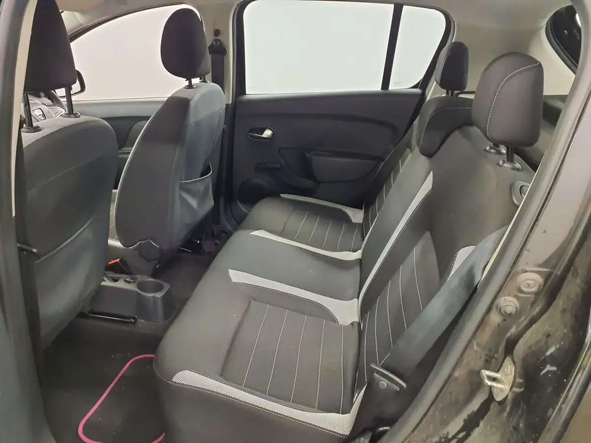 2019-dacia-sandero-stepway-09-tce-essential-big-10