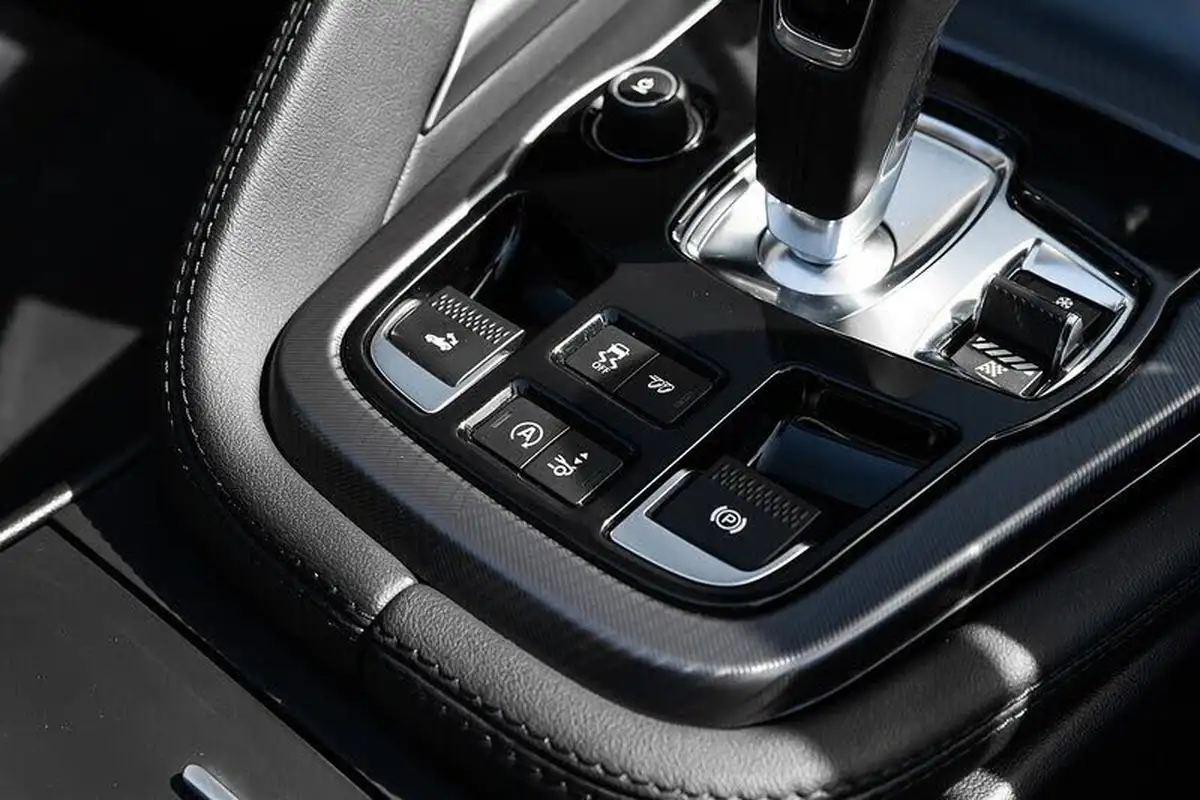 2019-jaguar-f-type-30-v6-sc-r-dynamic-340ps-convertible-auto-big-11