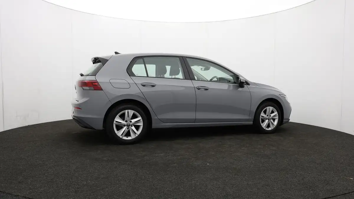 2020-volkswagen-golf-15-tsi-life-150ps-hatchback-big-37