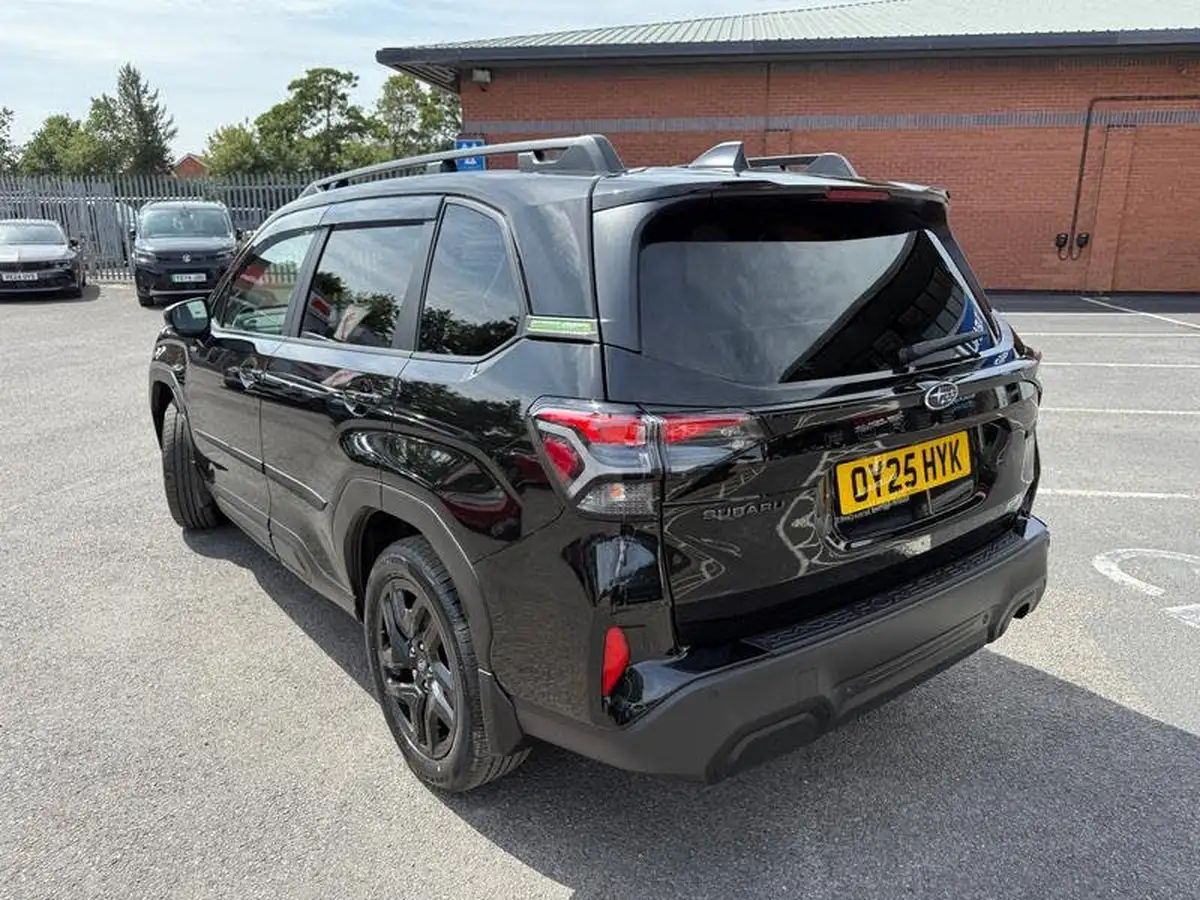 2025-subaru-forester-20-e-boxer-field-big-9