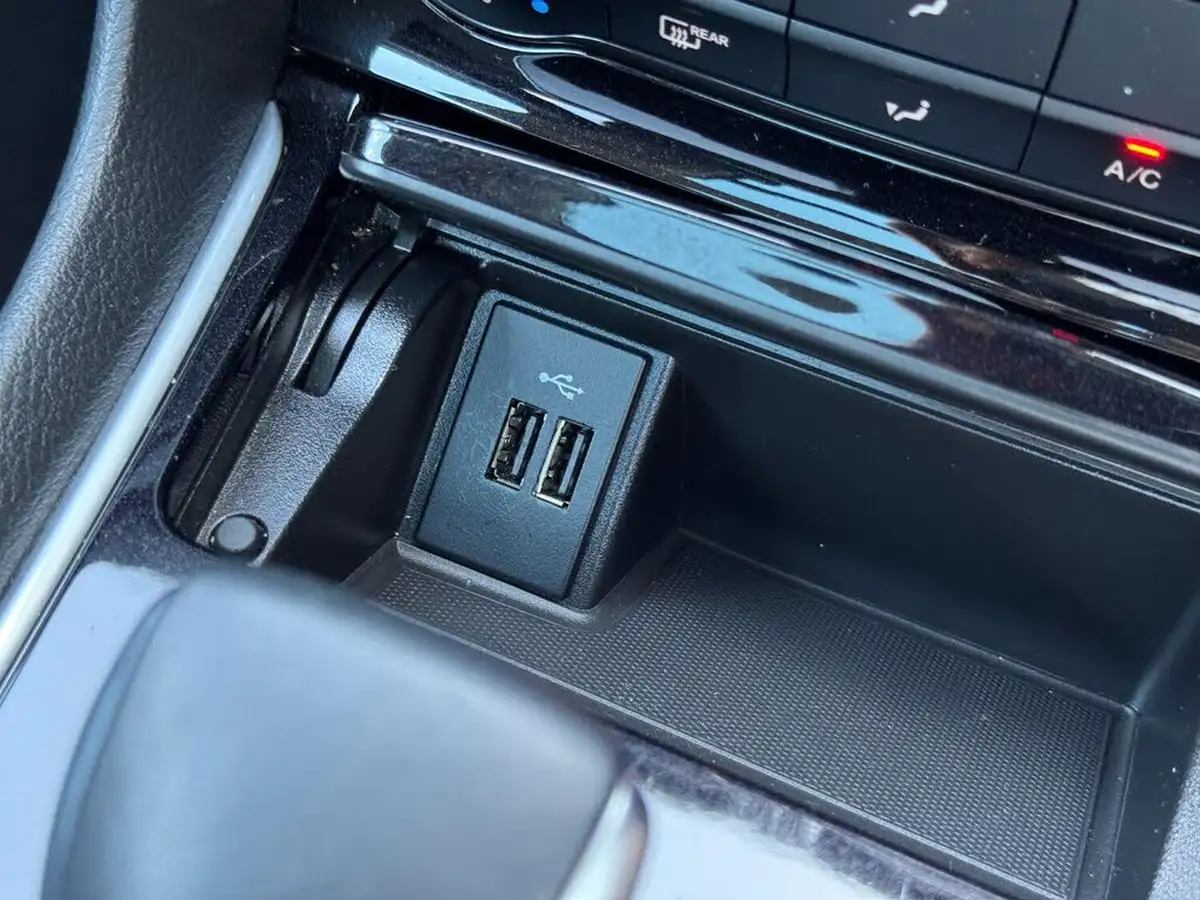 2019-infiniti-qx30-22d-luxe-big-23