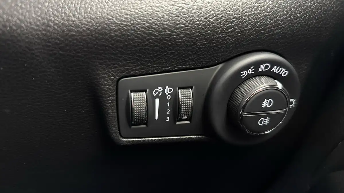 2022-jeep-compass-13-gse-trailhawk-big-23