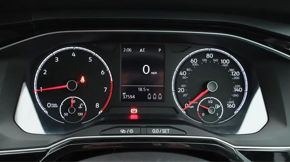 2018-volkswagen-polo-10-tsi-sel-115ps-5d-dsg-big-10