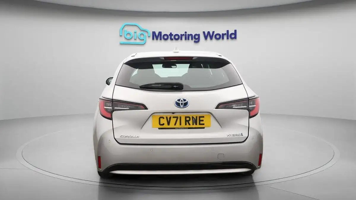 2021-toyota-corolla-18-vvt-i-icon-tech-spare-wheel-touring-sports-5d-big-6