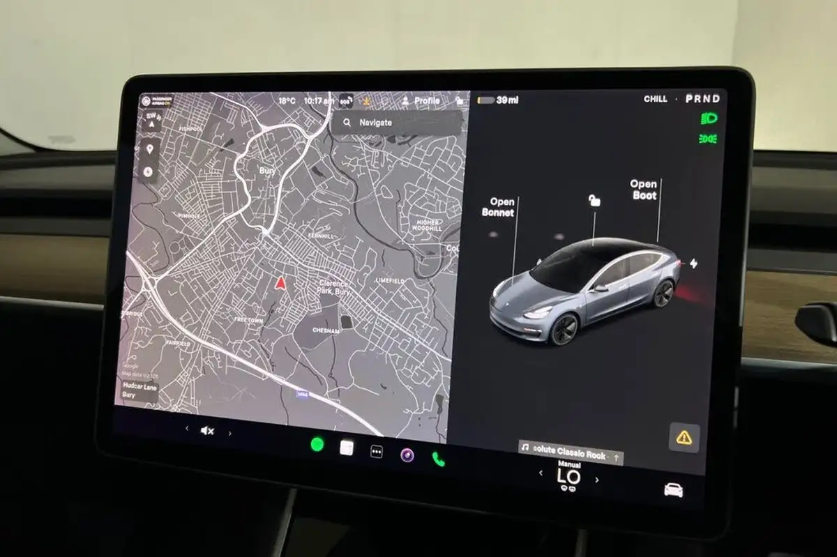 2020-tesla-model-3-e-long-range-big-17