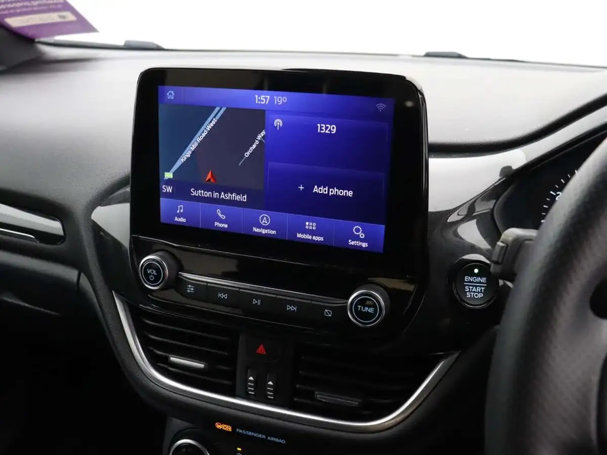 2020-ford-fiesta-10t-st-line-edition-155ps-hybrid-mhev-5d-big-24