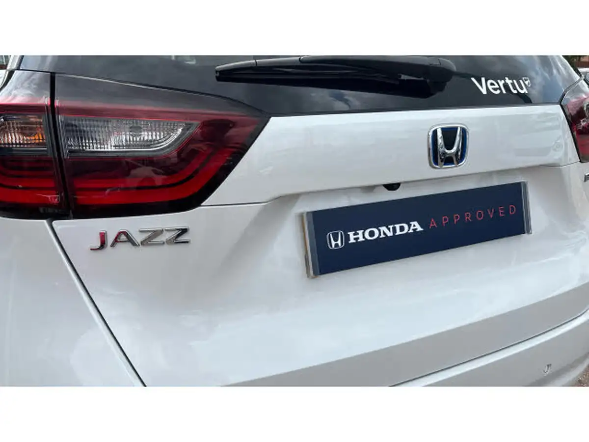 2021-honda-jazz-15-i-mmd-ex-107ps-big-14