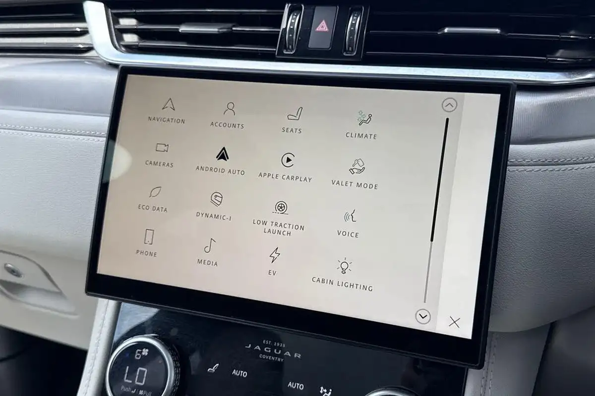 2023-jaguar-f-pace-20-p250-r-dynamic-se-black-big-52