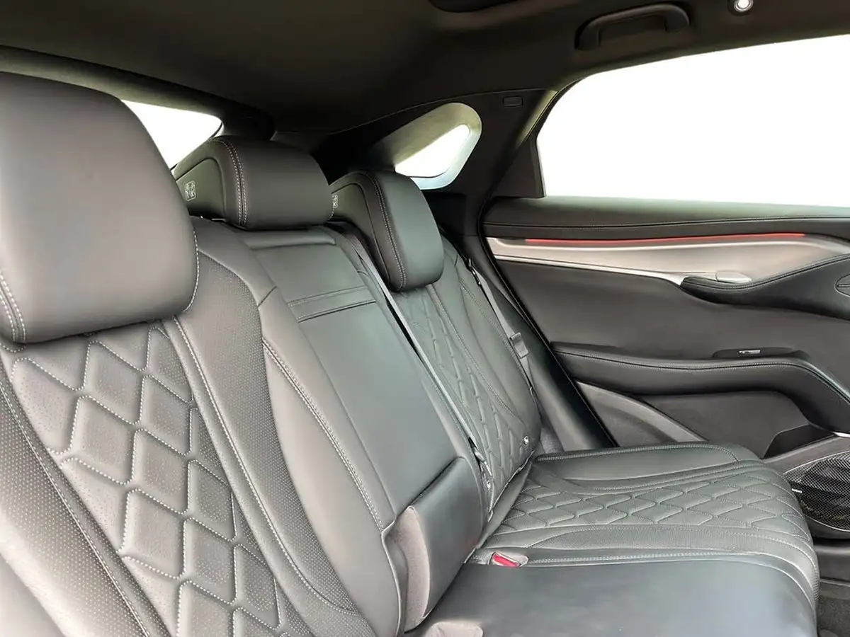 2025-byd-sealion-7-e-comfort-big-10