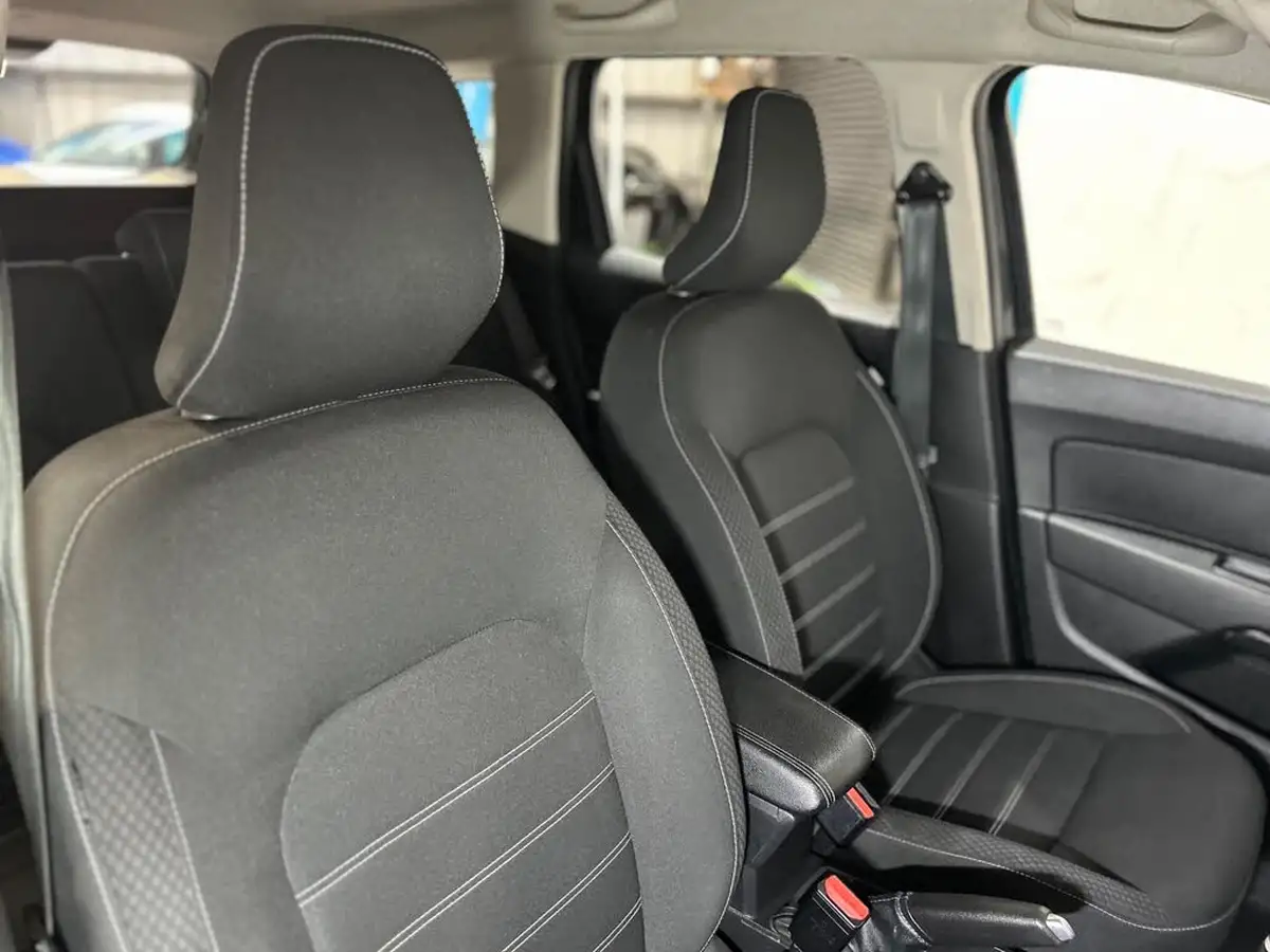 2021-dacia-duster-10-tce-comfort-90hpeu6d-4x2-window-van-big-26