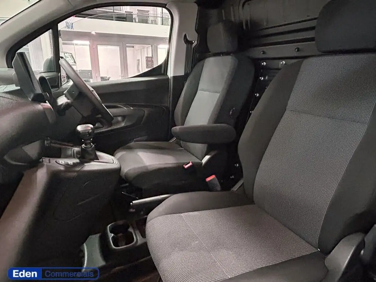 2024-vauxhall-combo-15cdti-prime-100pseu6e-big-10