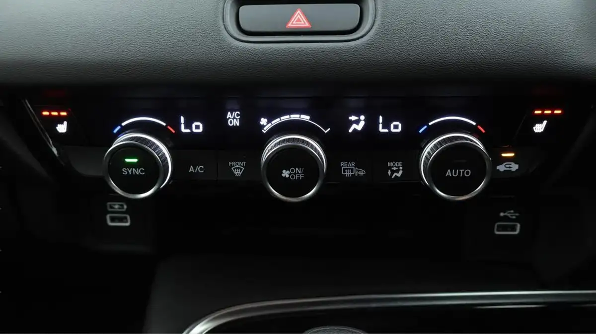 2022-honda-hr-v-15-i-mmd-advance-big-12