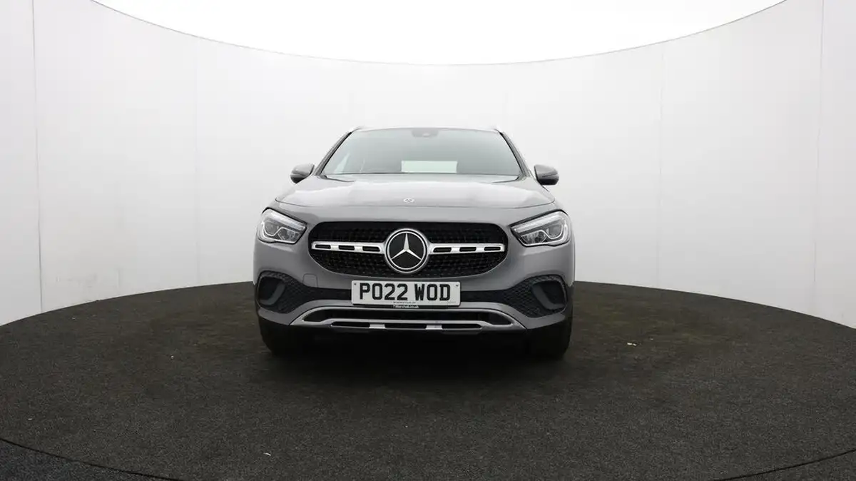 2022-mercedes-benz-gla-class-13-gla-200-sport-executive-big-57