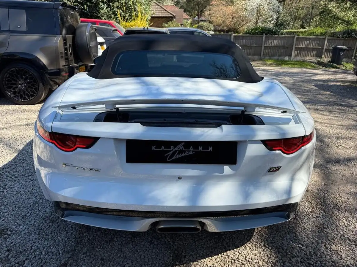 2020-jaguar-f-type-20-i4-chequered-flag-convertible-big-12