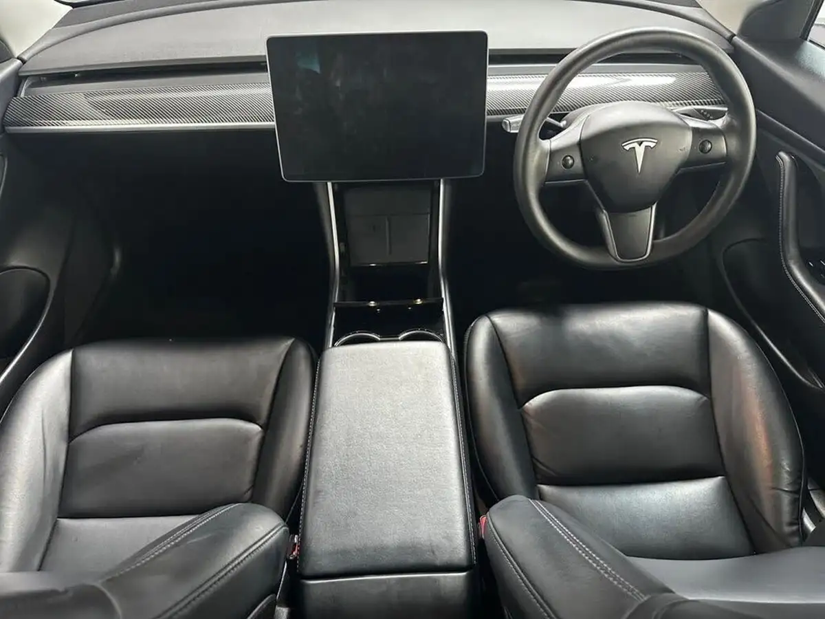 2020-tesla-model-3-e-standard-plus-big-17