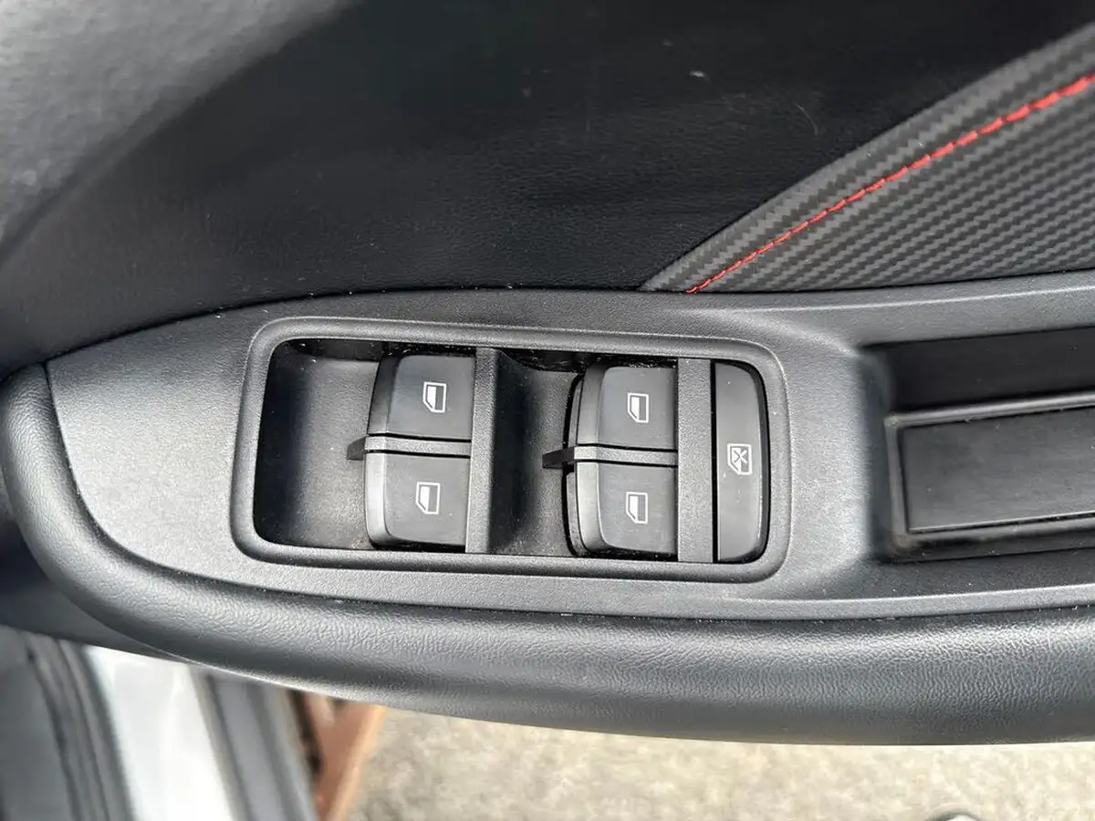 2022-mg-zs-suv-15-vti-tech-exclusive-big-19